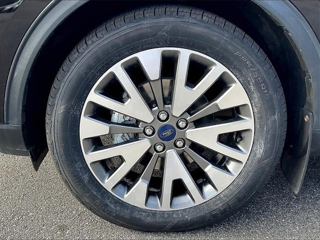 2022 Ford Escape Titanium Hybrid