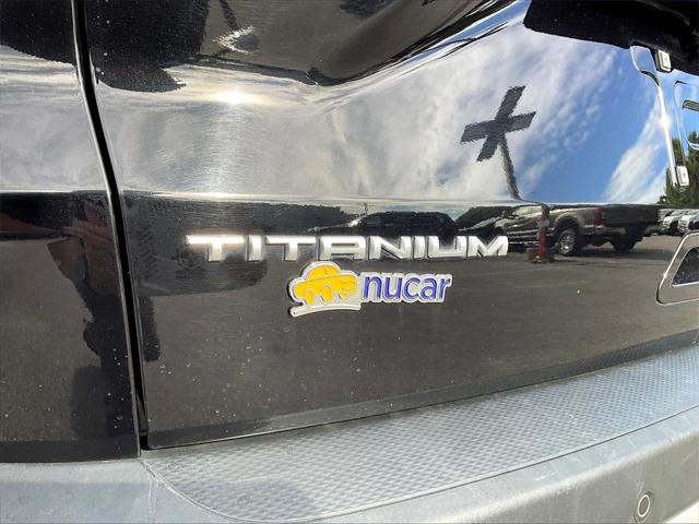 2022 Ford Escape Titanium Hybrid