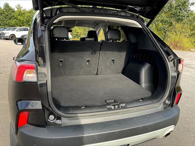 2022 Ford Escape Titanium Hybrid