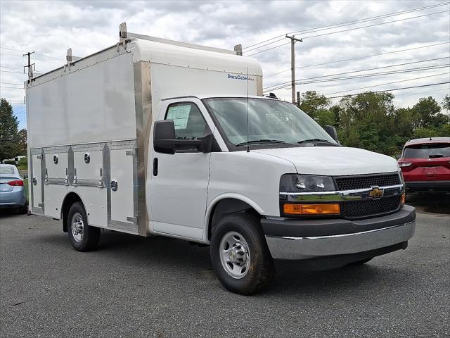 2025 Chevrolet Express Cutaway Work Van