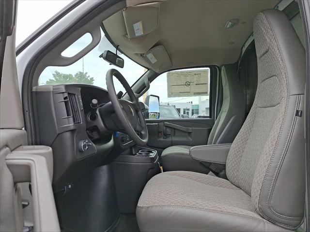 2025 Chevrolet Express Cutaway Work Van