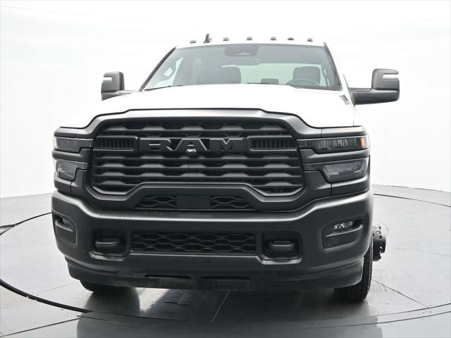 2026 RAM Ram 3500 Chassis Cab RAM 3500 TRADESMAN CREW CAB CHASSIS 4X4 60 CA 2026 RAM Ram 3500 Chassis Cab RAM 3500 TRADESMAN CREW CAB CHASSIS 4X4 60 CA