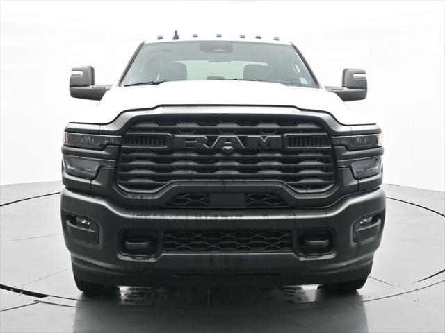 2026 RAM Ram 3500 Chassis Cab RAM 3500 TRADESMAN CREW CAB CHASSIS 4X4 60 CA 2026 RAM Ram 3500 Chassis Cab RAM 3500 TRADESMAN CREW CAB CHASSIS 4X4 60 CA