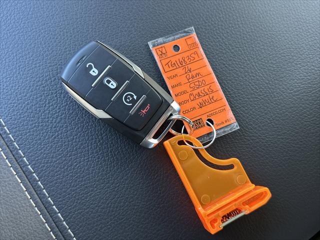 2026 RAM Ram 5500 Chassis Cab RAM 5500 BIG HORN CHASSIS CREW CAB 4X4 60 CA