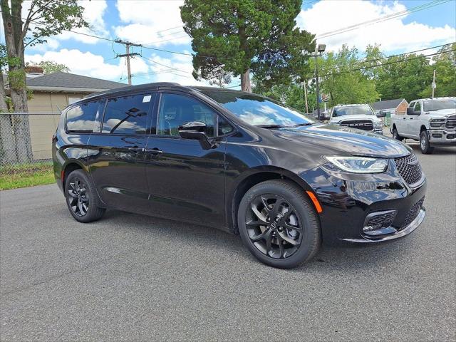 2026 Chrysler Pacifica PACIFICA LIMITED AWD