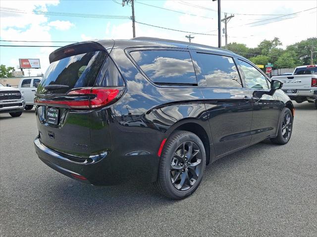 2026 Chrysler Pacifica PACIFICA LIMITED AWD