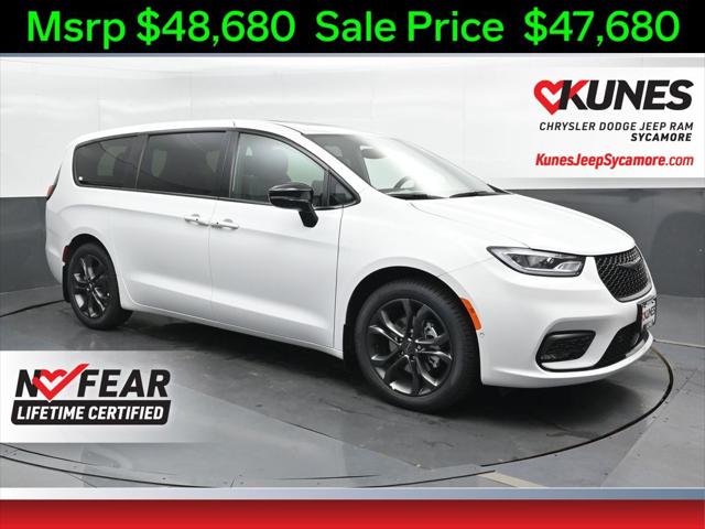 2026 Chrysler Pacifica PACIFICA SELECT