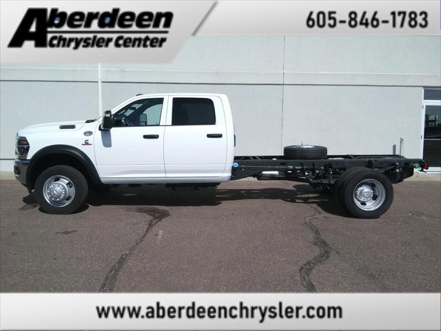 2026 RAM Ram 5500 Chassis Cab RAM 5500 TRADESMAN CHASSIS CREW CAB 4X4 84 CA