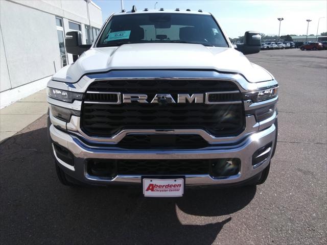 2026 RAM Ram 5500 Chassis Cab RAM 5500 TRADESMAN CHASSIS CREW CAB 4X4 84 CA 2026 RAM Ram 5500 Chassis Cab RAM 5500 TRADESMAN CHASSIS CREW CAB 4X4 84 CA