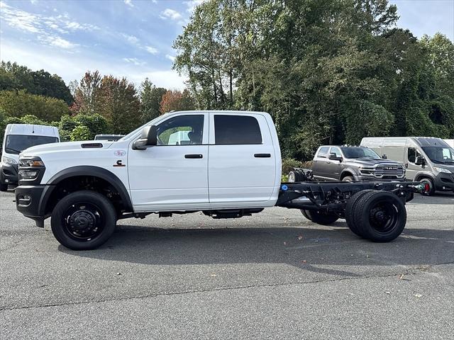 2026 RAM Ram 5500 Chassis Cab RAM 5500 TRADESMAN CHASSIS CREW CAB 4X4 60 CA 2026 RAM Ram 5500 Chassis Cab RAM 5500 TRADESMAN CHASSIS CREW CAB 4X4 60 CA