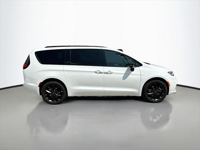 2026 Chrysler Pacifica PACIFICA LIMITED AWD 2026 Chrysler Pacifica PACIFICA LIMITED AWD