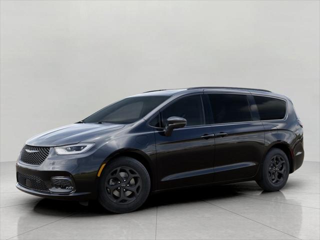 2026 Chrysler Pacifica Hybrid Unknown