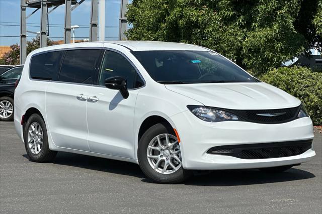 2026 Chrysler Voyager VOYAGER LX