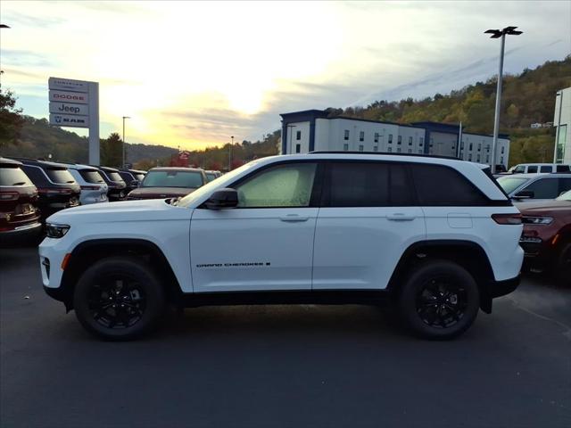 2025 Jeep Grand Cherokee GRAND CHEROKEE ALTITUDE 4X4 2025 Jeep Grand Cherokee GRAND CHEROKEE ALTITUDE 4X4