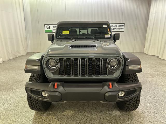 2025 Jeep Gladiator GLADIATOR MOJAVE 4X4