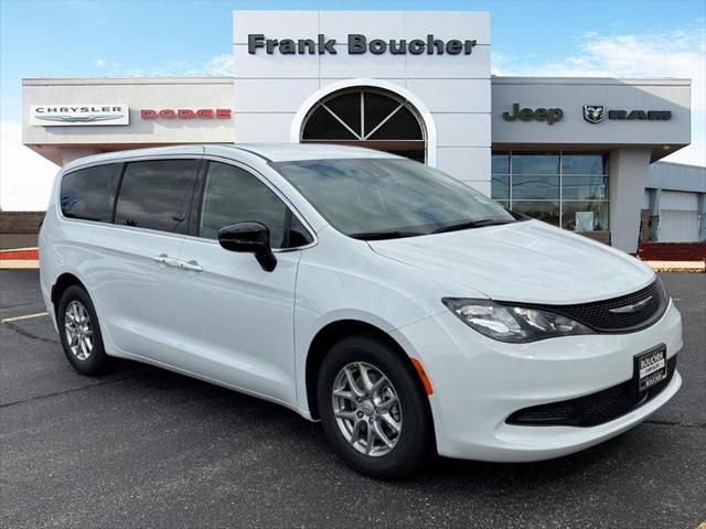 2026 Chrysler Voyager LX's photo