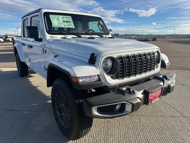 2025 Jeep Gladiator GLADIATOR SPORT S 4X4