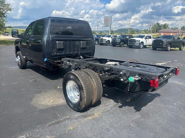 2026 RAM Ram 3500 Chassis Cab RAM 3500 TRADESMAN CREW CAB CHASSIS 4X4 60 CA