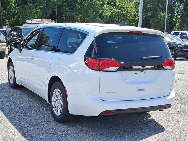 2026 Chrysler Voyager VOYAGER LX