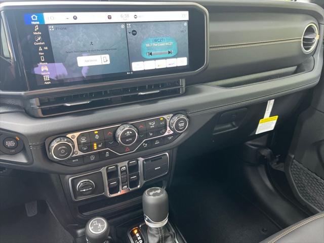 2025 Jeep Wrangler 4-Door Sahara 4x4