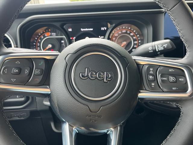2025 Jeep Wrangler 4-Door Sahara 4x4