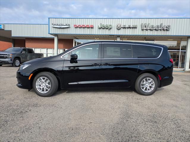 2026 Chrysler Voyager LX