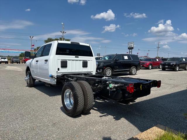 2026 RAM Ram 3500 Chassis Cab RAM 3500 BIG HORN CREW CAB CHASSIS 4X4 60 CA 2026 RAM Ram 3500 Chassis Cab RAM 3500 BIG HORN CREW CAB CHASSIS 4X4 60 CA