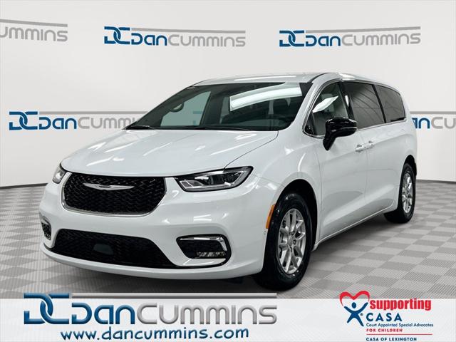 2026 Chrysler Pacifica Select 2026 Chrysler Pacifica Select