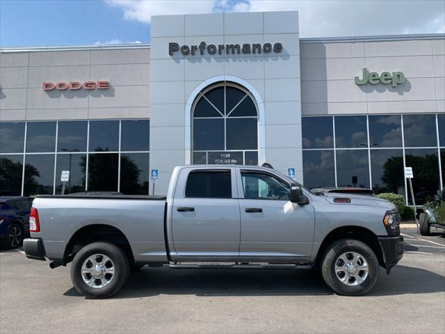 2024 RAM 2500 Tradesman Crew Cab 4x4 64 Box