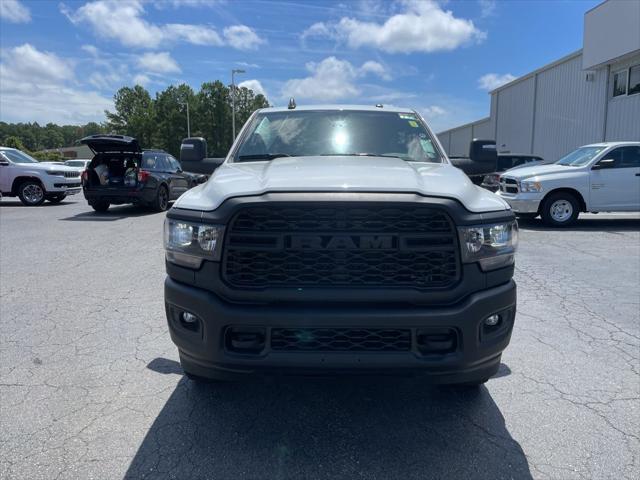 2024 RAM 3500 Tradesman Crew Cab 4x4 8 Box