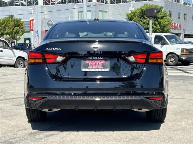 2025 Nissan Altima S FWD
