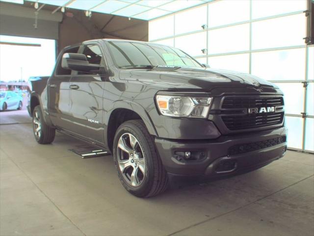 2022 RAM 1500 Laramie Crew Cab 4x4 57 Box