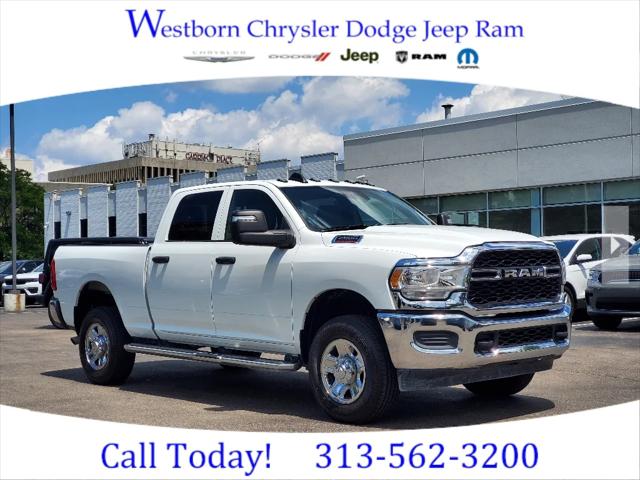 2024 RAM 2500 Tradesman Crew Cab 4x4 64 Box
