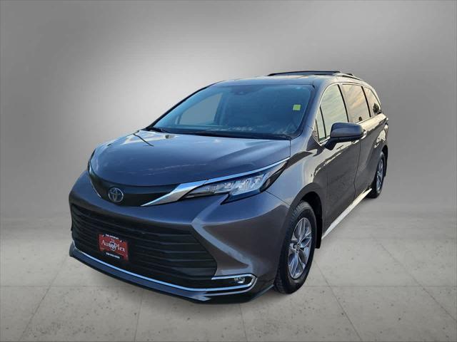 2022 Toyota Sienna XLE