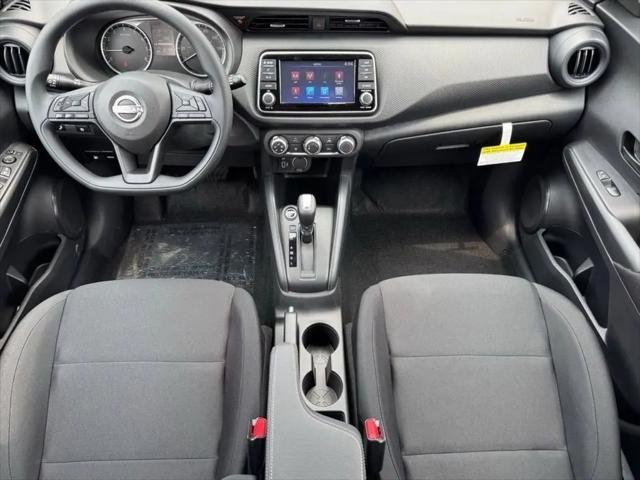 2025 Nissan Kicks S