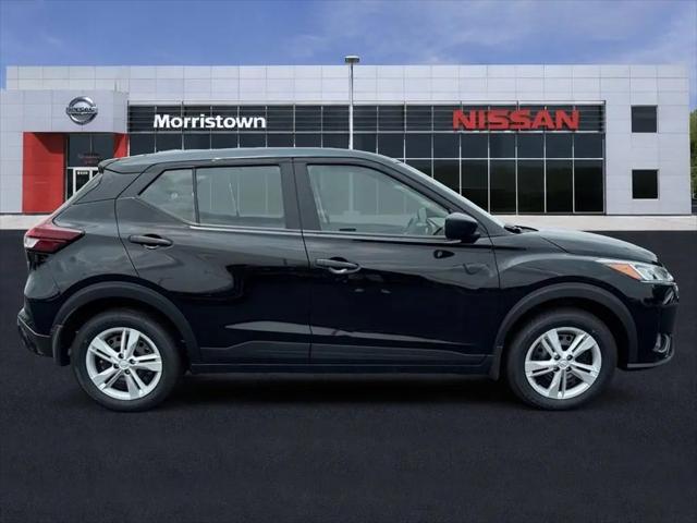 2025 Nissan Kicks S