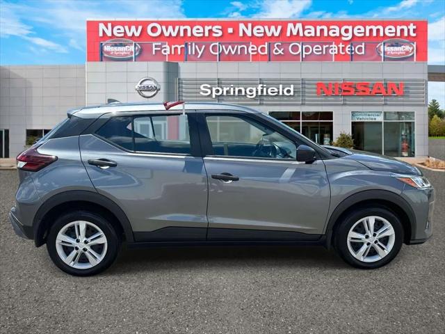 2024 Nissan Kicks S Xtronic CVT
