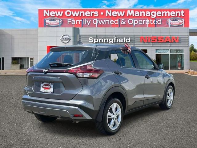 2024 Nissan Kicks S Xtronic CVT