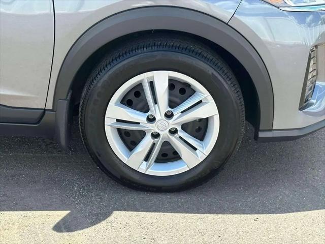 2024 Nissan Kicks S Xtronic CVT