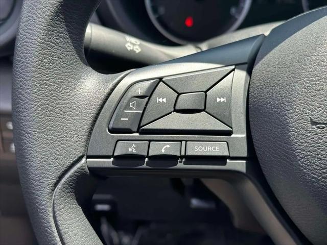 2024 Nissan Kicks S Xtronic CVT