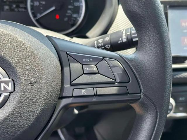 2024 Nissan Kicks S Xtronic CVT