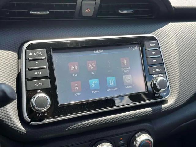 2024 Nissan Kicks S Xtronic CVT
