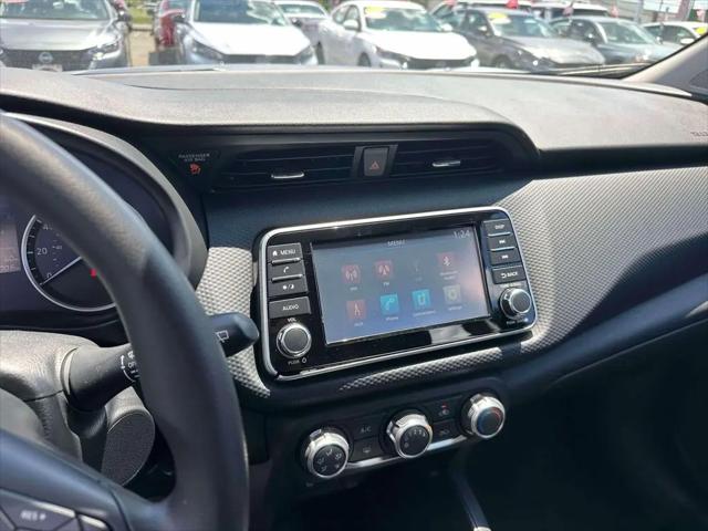 2024 Nissan Kicks S Xtronic CVT