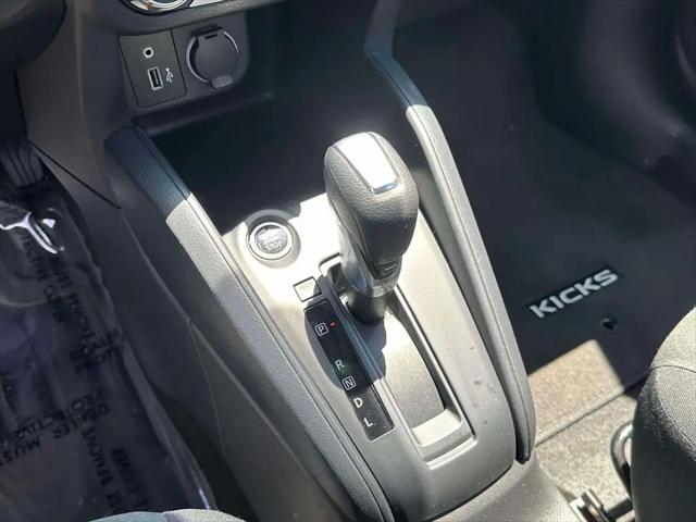 2024 Nissan Kicks S Xtronic CVT