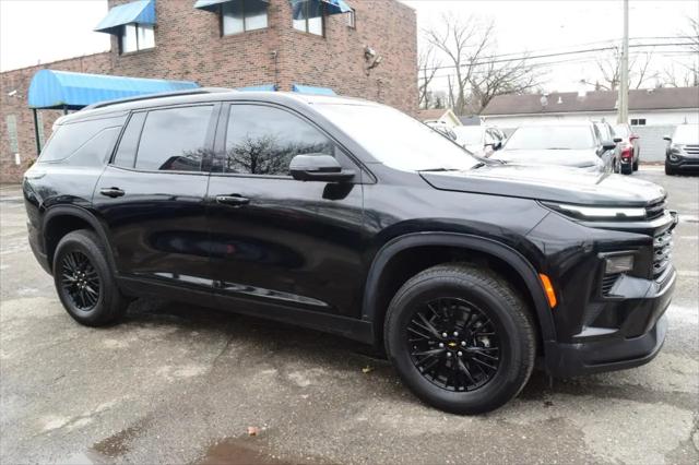 2024 Chevrolet Traverse FWD LT