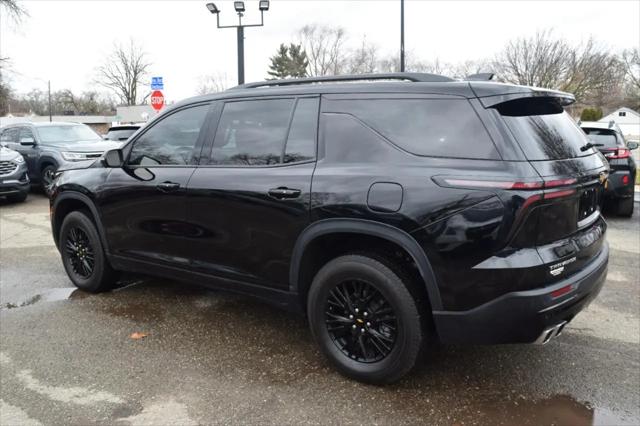 2024 Chevrolet Traverse FWD LT