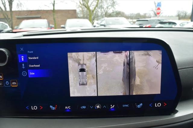 2024 Chevrolet Traverse FWD LT