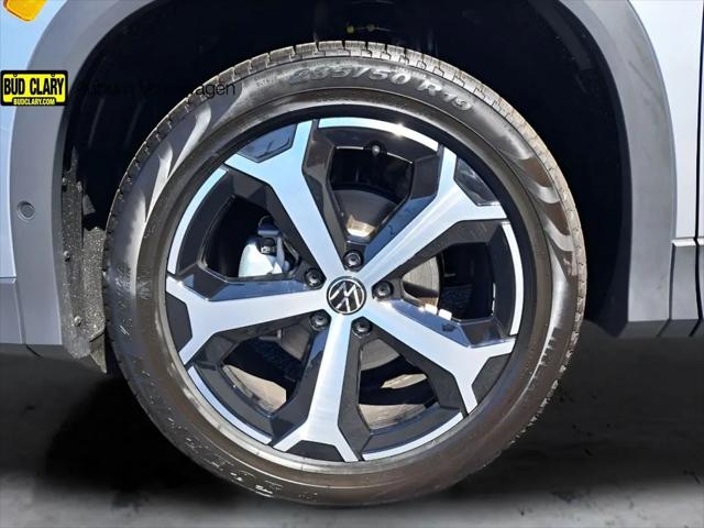 2025 Volkswagen Tiguan 2.0T SE