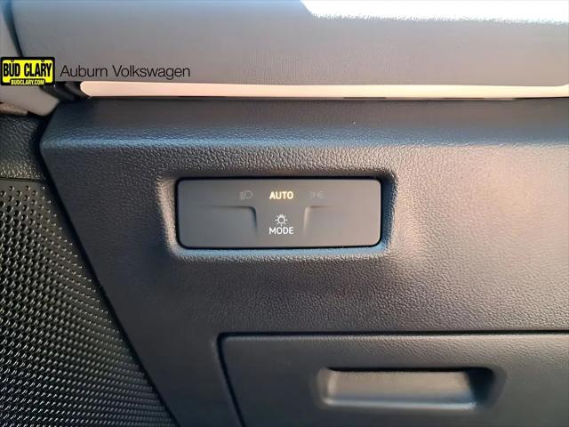2025 Volkswagen Tiguan 2.0T SE