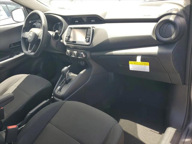 2025 Nissan Kicks S